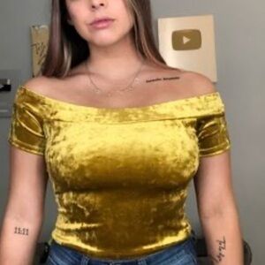 FOREVER 21 Mustard Gold Velvet Cold Shoulder- Bodycon Off-The-Shoulder Top
